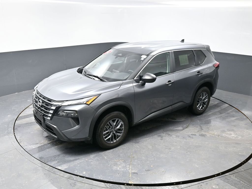 Used 2024 Nissan Rogue S image 44