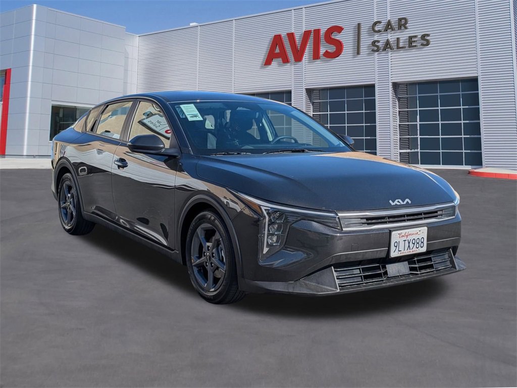 Used 2025 Kia K4 LXS image 3