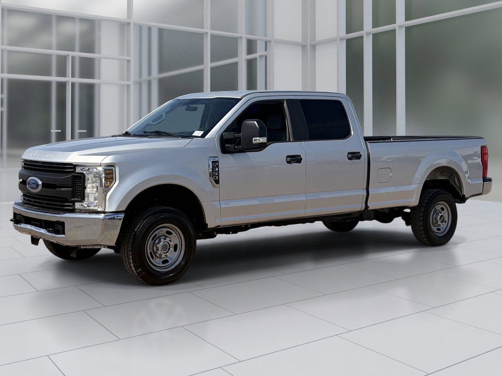 Used 2019 Ford F350 XL w/ Power Equipment Group AWD/4WD image 2