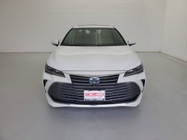 Used 2019 Toyota Avalon Limited w/ Advanced Safety Package image 3