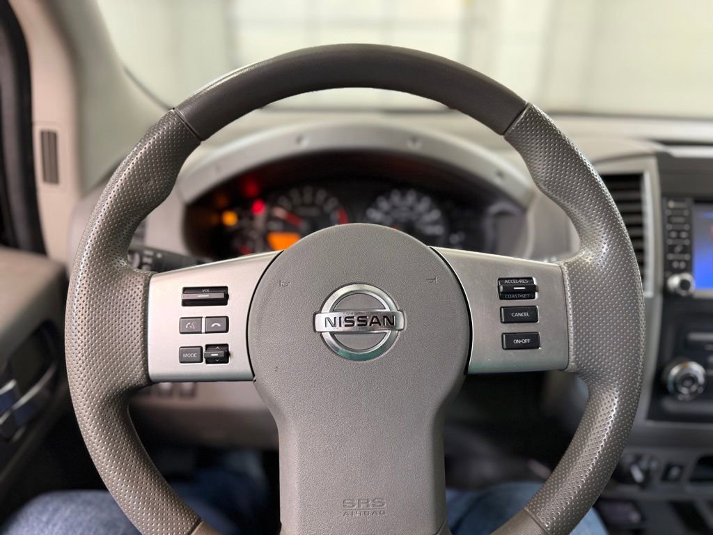 Used 2021 Nissan Frontier SV w/ SV Utility Package image 3