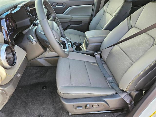 New 2026 Chevrolet Colorado ZR2 w/ Technology Package video 4