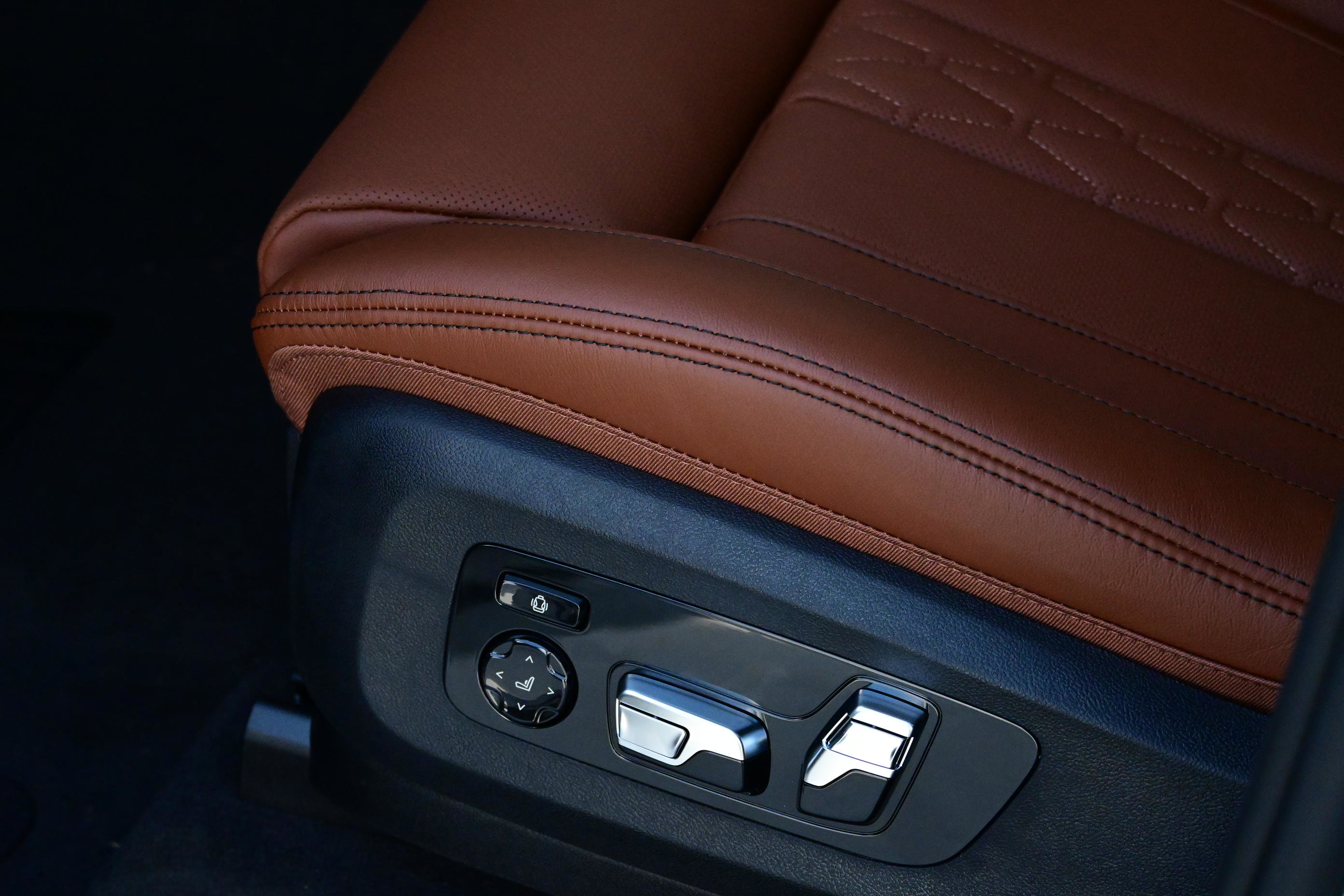 New 2026 BMW X7 xDrive40i w/ M Sport Package image 26