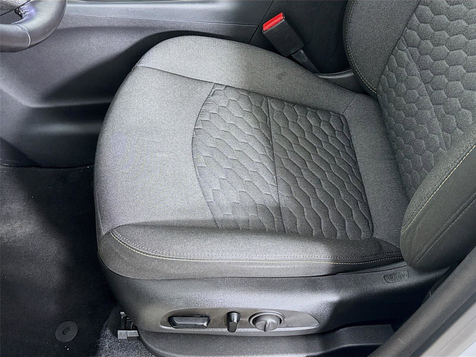 Used 2021 Chevrolet Equinox LT AWD/4WD image 18