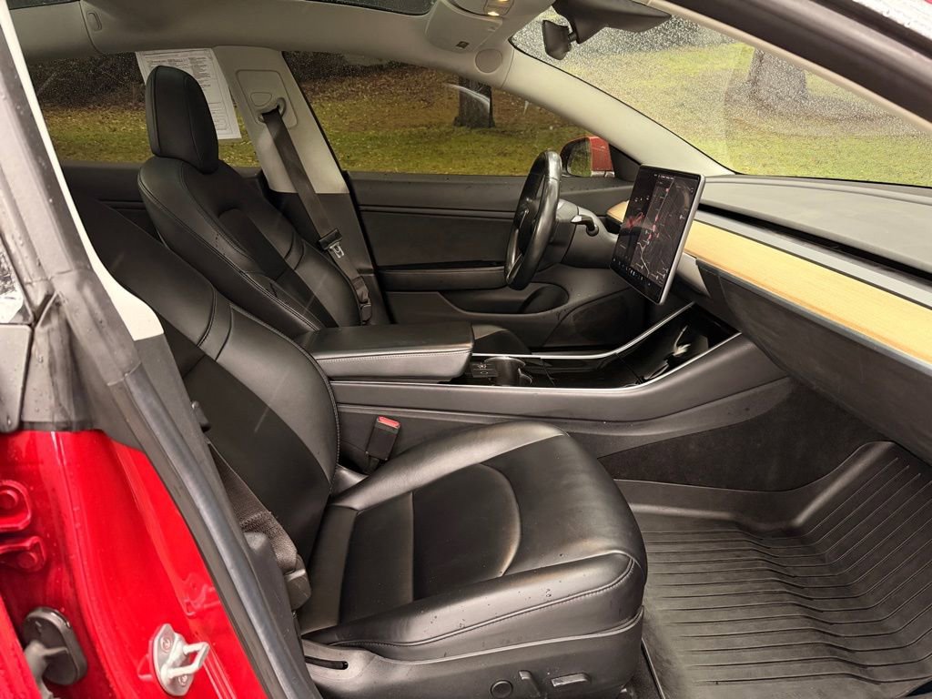 Used 2018 Tesla Model 3 Long Range image 32