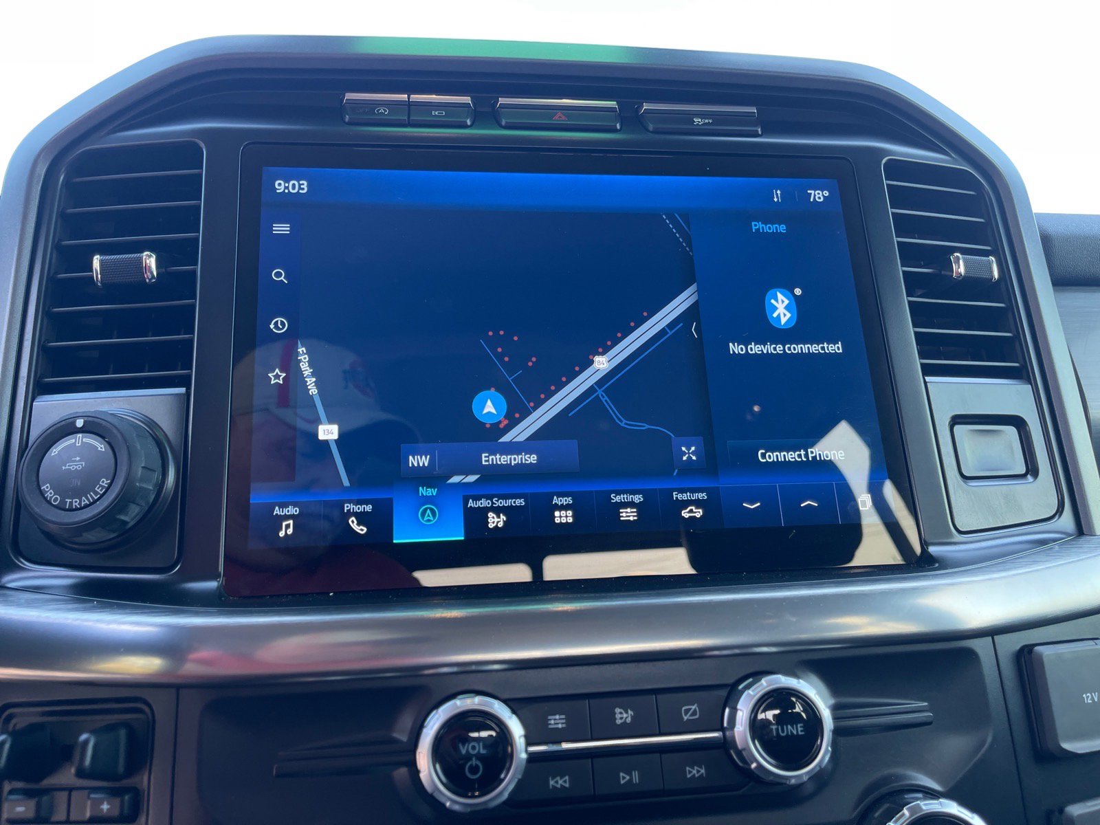 Used 2021 Ford F150 Lariat w/ Equipment Group 502A High image 5