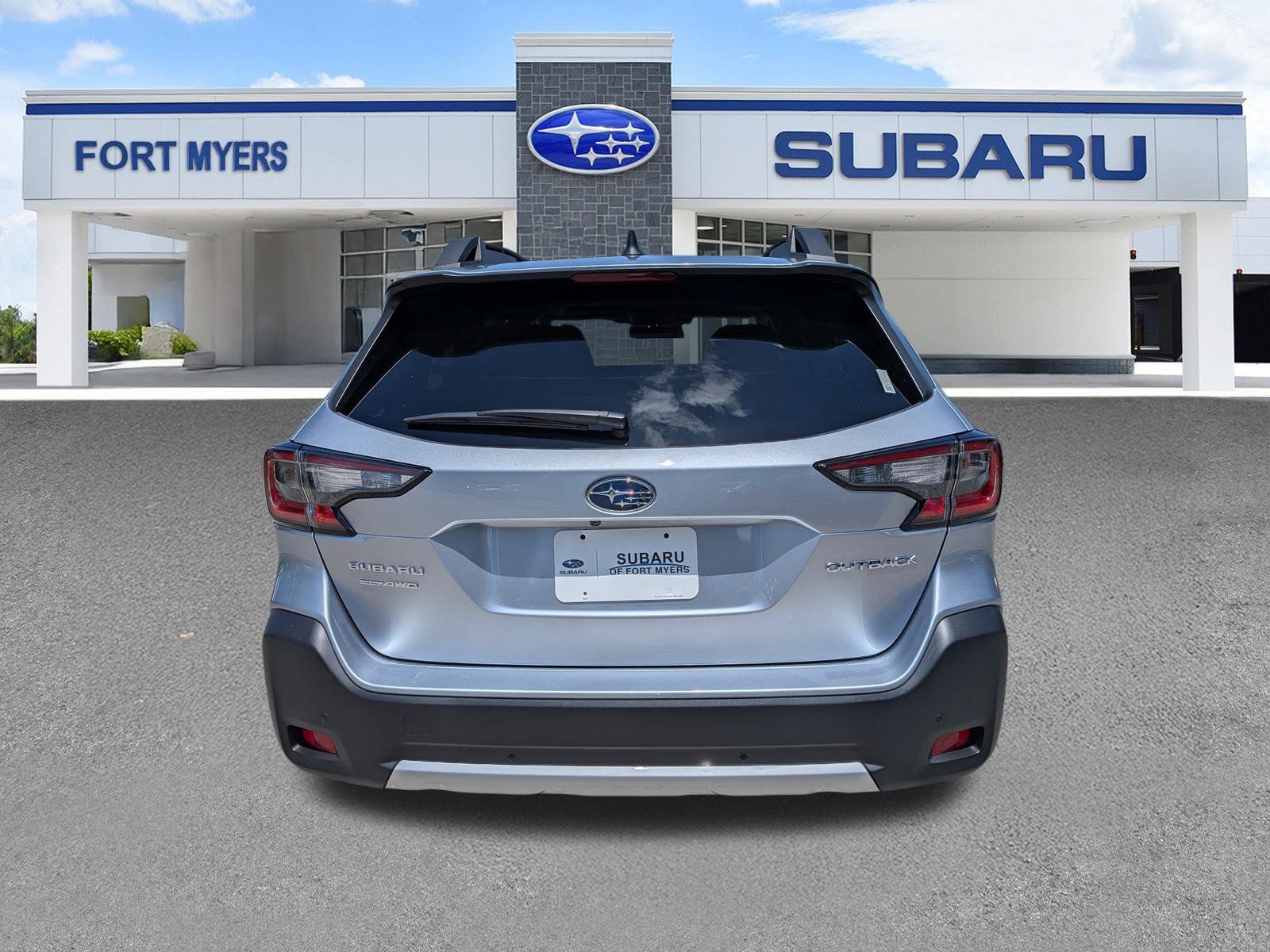 Certified 2025 Subaru Outback Limited AWD/4WD image 5