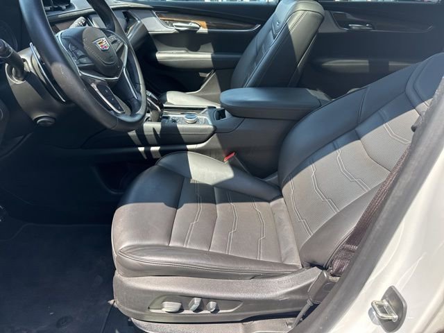Used 2021 Cadillac XT5 Sportv w/ Platinum Package AWD/4WD image 11