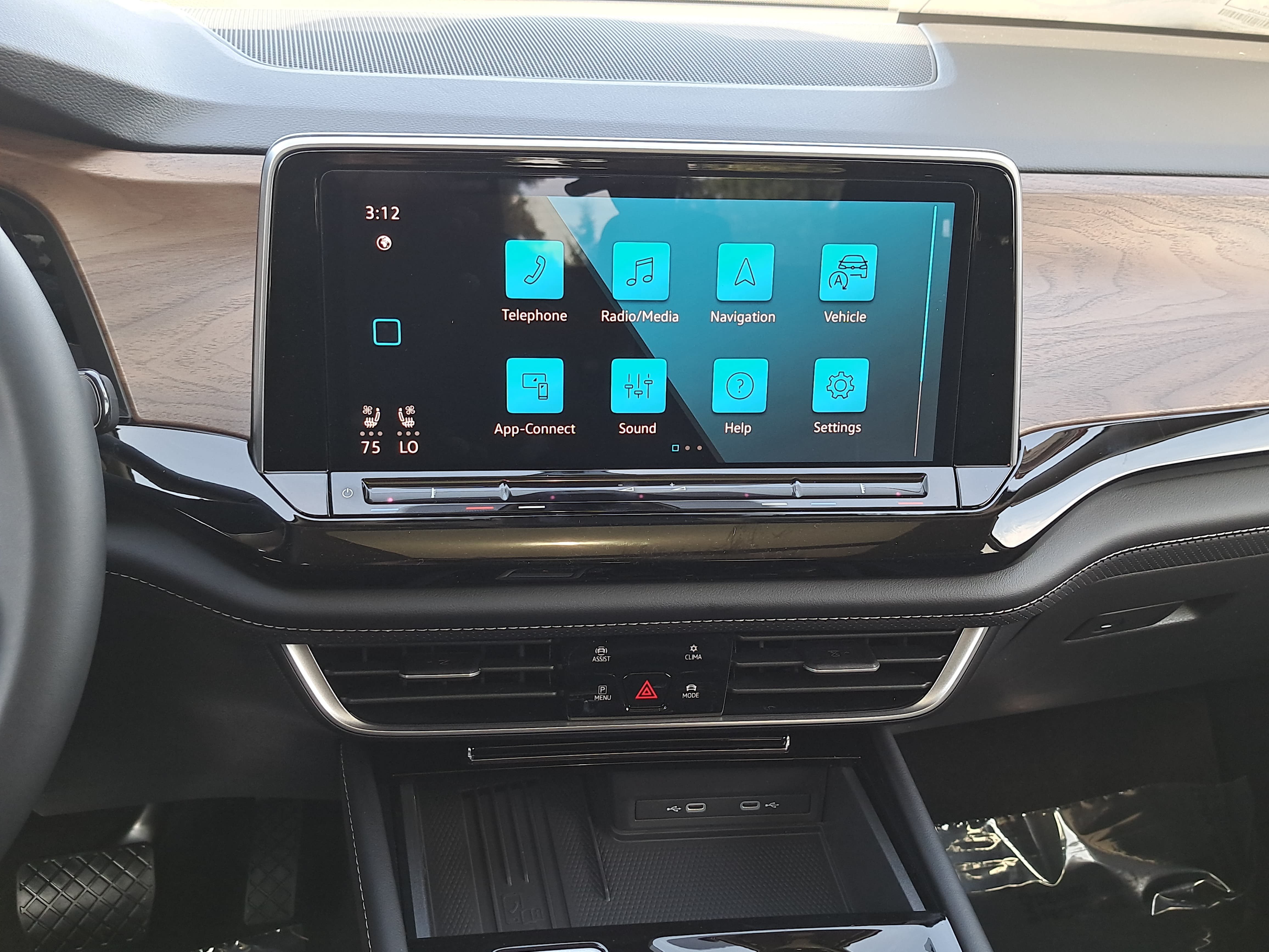 New 2026 Volkswagen Atlas SE AWD/4WD image 21
