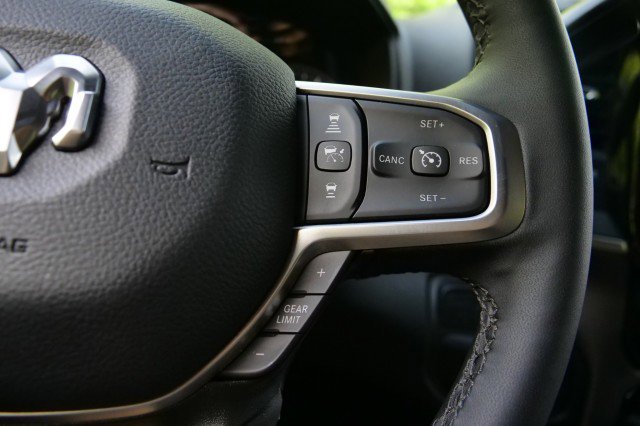 Used 2025 RAM 3500 Lone Star AWD/4WD image 19
