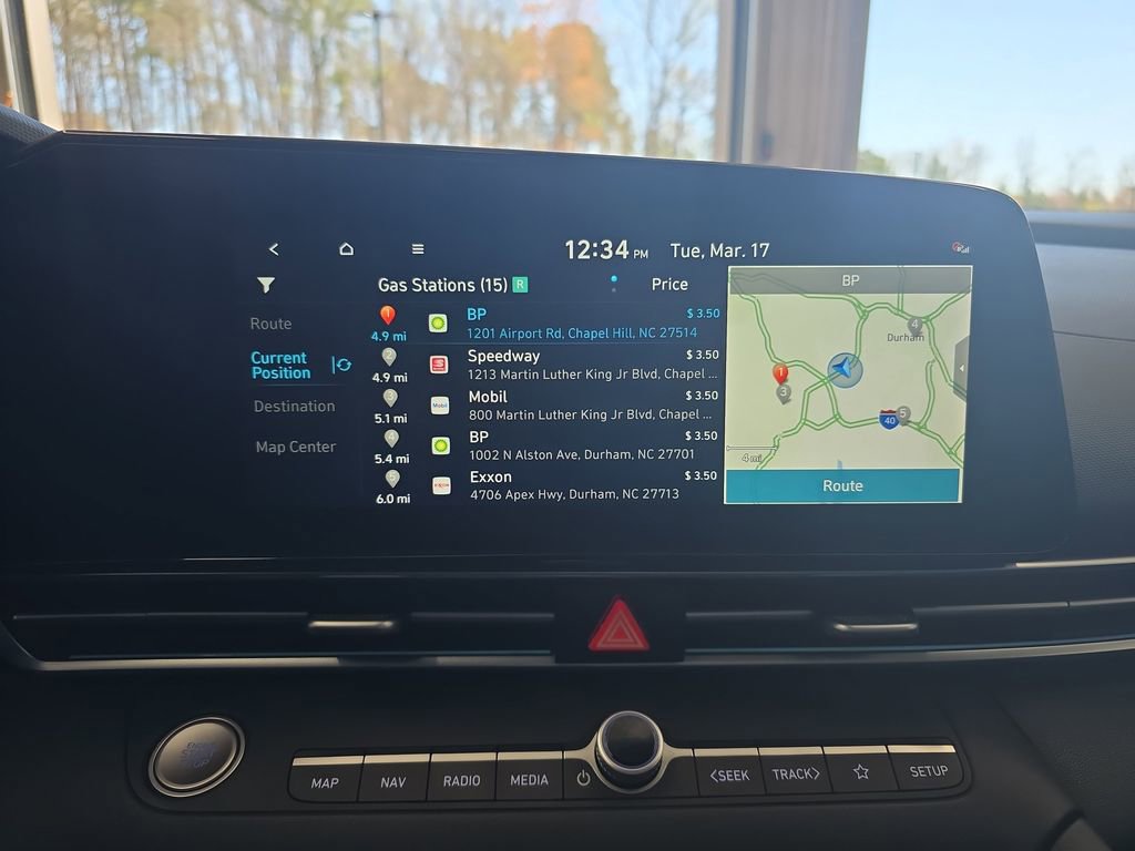 Certified 2025 Hyundai Elantra Limited image 23