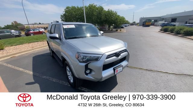 Used 2022 Toyota 4Runner SR5 AWD/4WD image 3