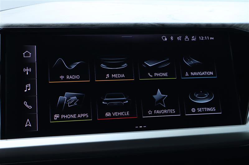 Used 2024 Audi Q4 e-tron Premium Plus image 13