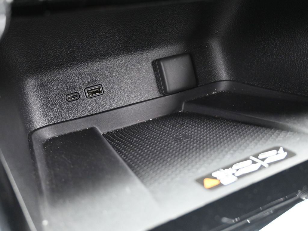 Used 2024 Chevrolet Traverse Z71 w/ Enhanced Driving Package image 33