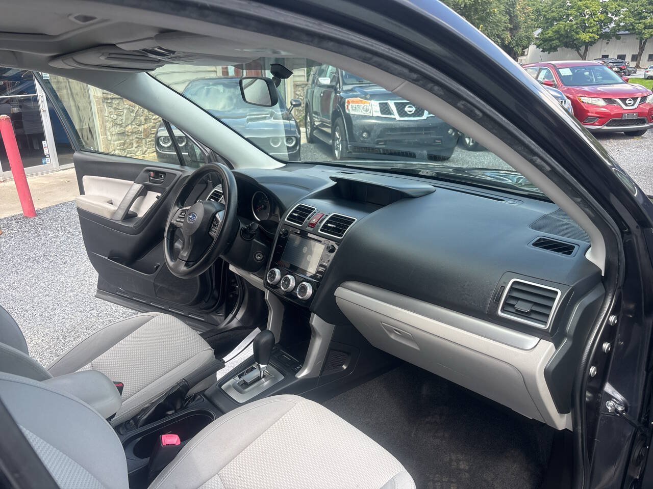 Used 2016 Subaru Forester 2.5i Premium w/ All-Weather Package AWD/4WD image 15
