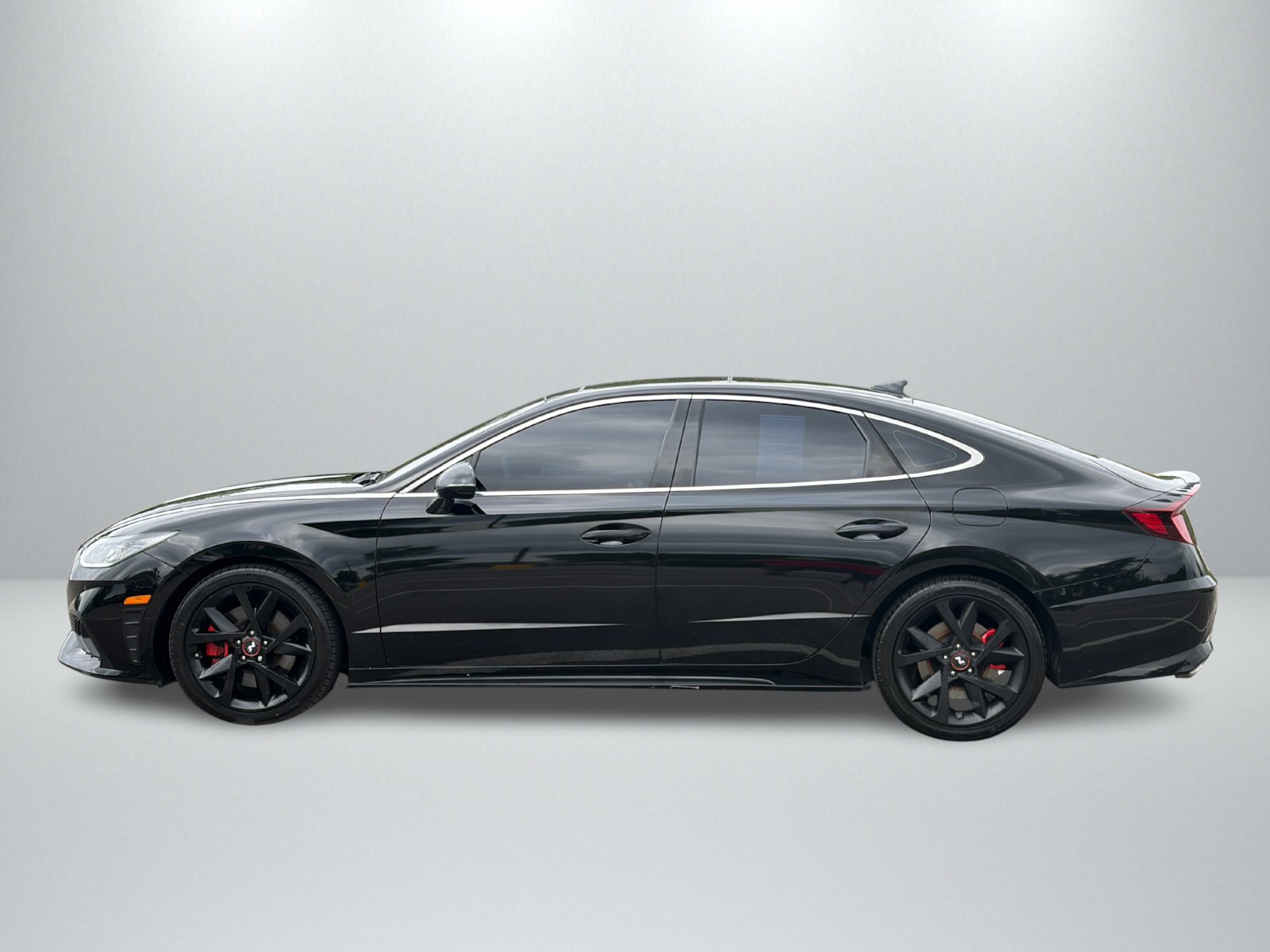 Used 2022 Hyundai Sonata N Line w/ Preferred Accessory Package FWD image 2