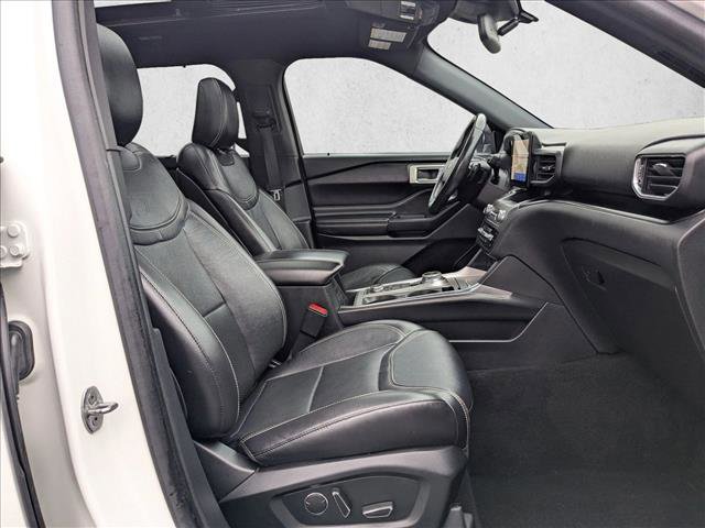 Used 2020 Ford Explorer ST image 30