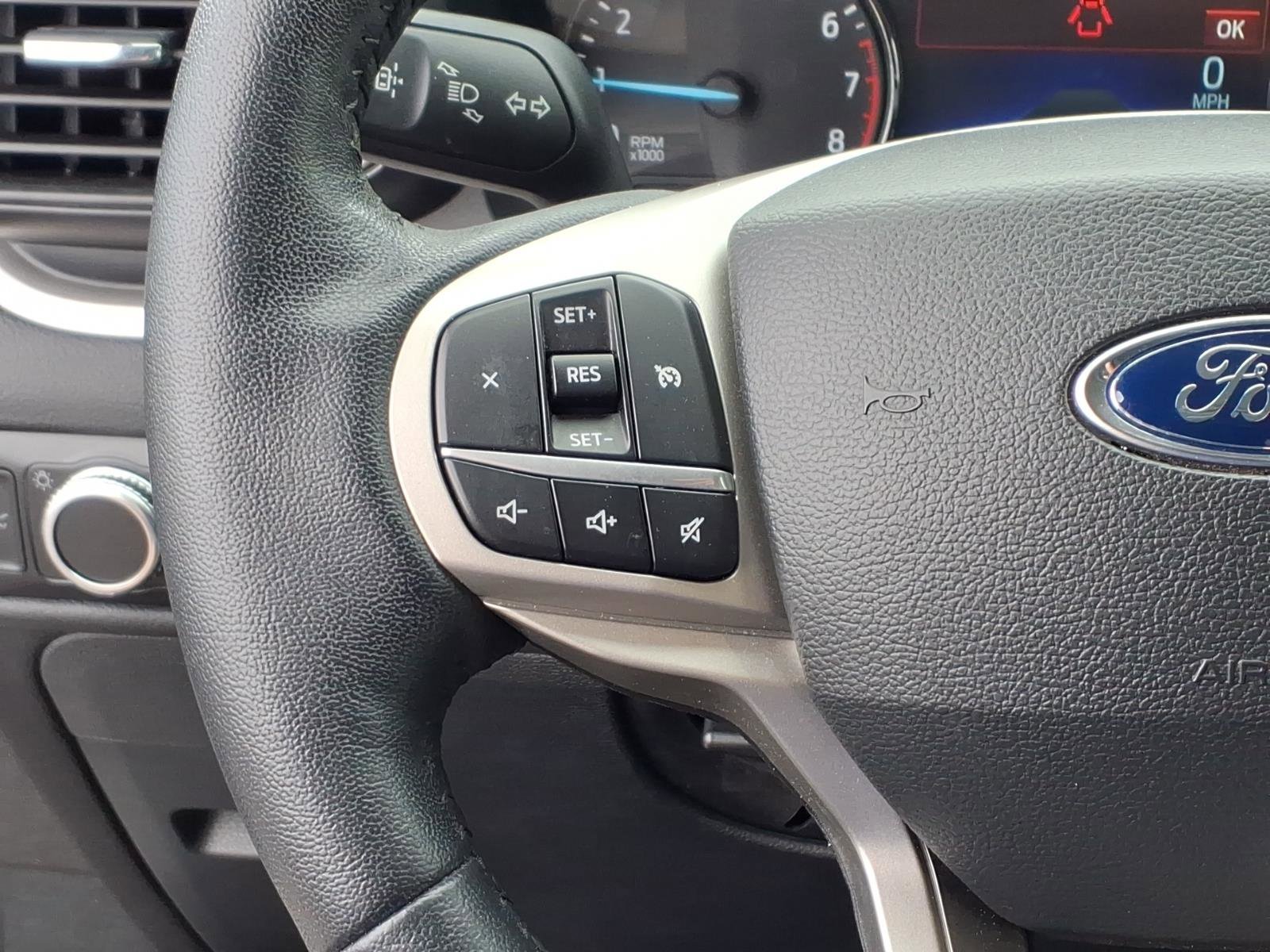 Used 2022 Ford Explorer XLT AWD/4WD image 19
