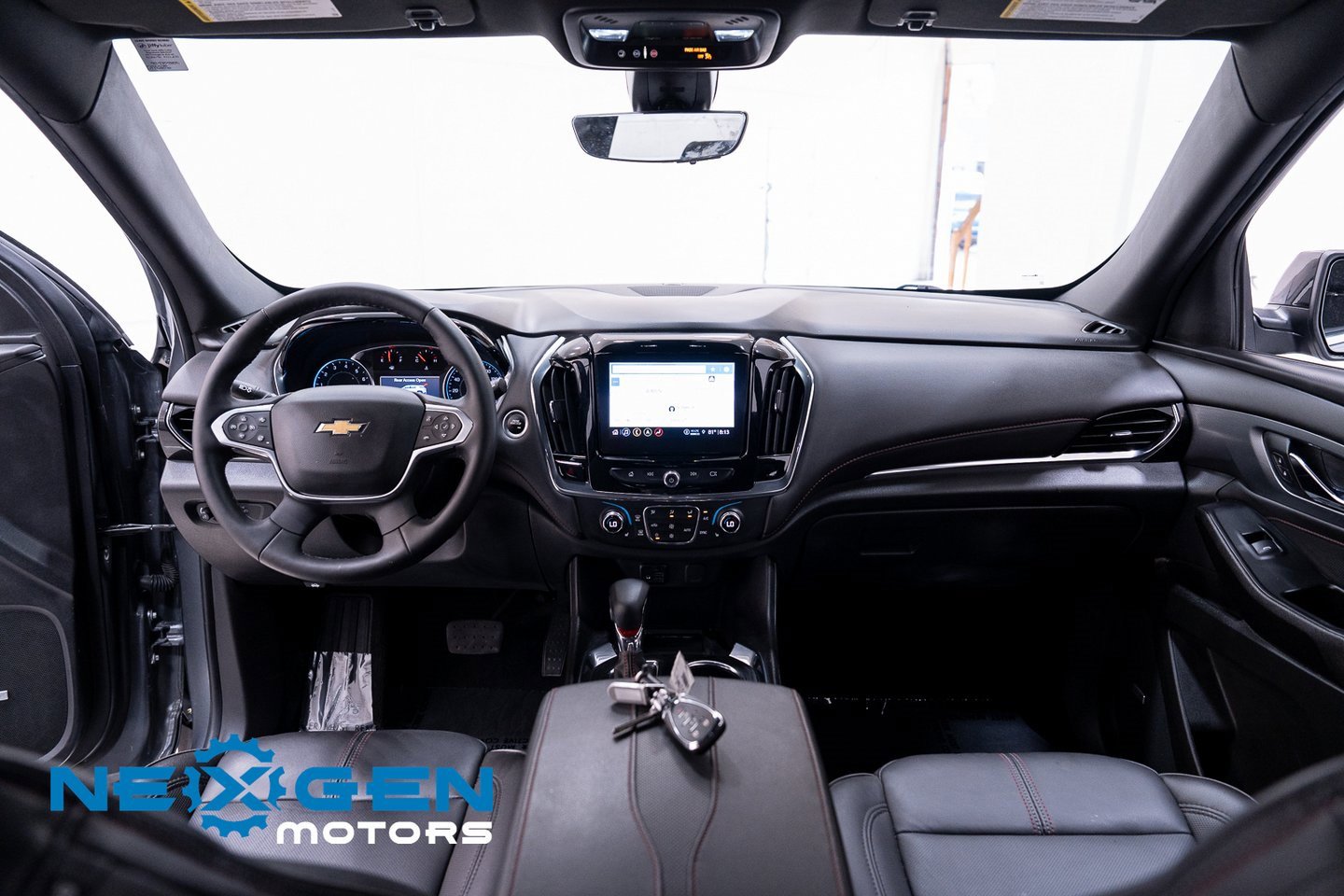 Used 2023 Chevrolet Traverse RS w/ LPO, Floor Liner Package image 7