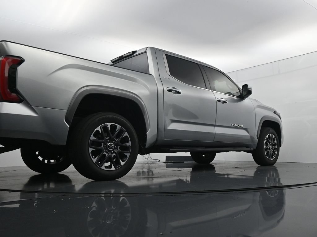 Used 2024 Toyota Tundra Limited AWD/4WD image 37