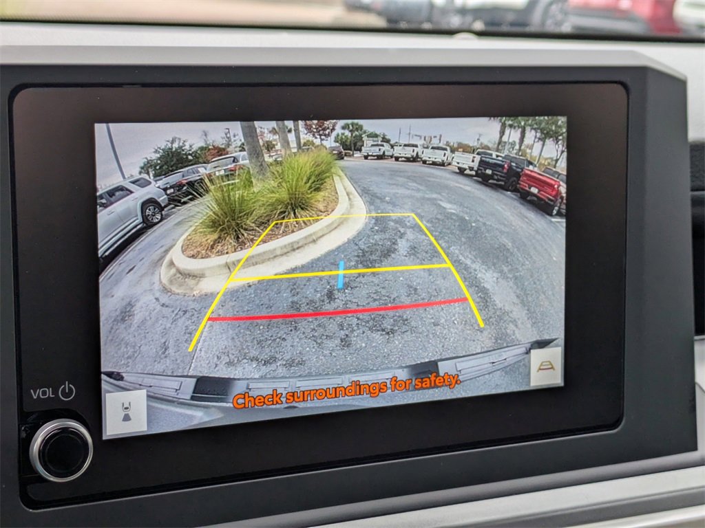 Certified 2025 Toyota Tacoma SR5 image 23