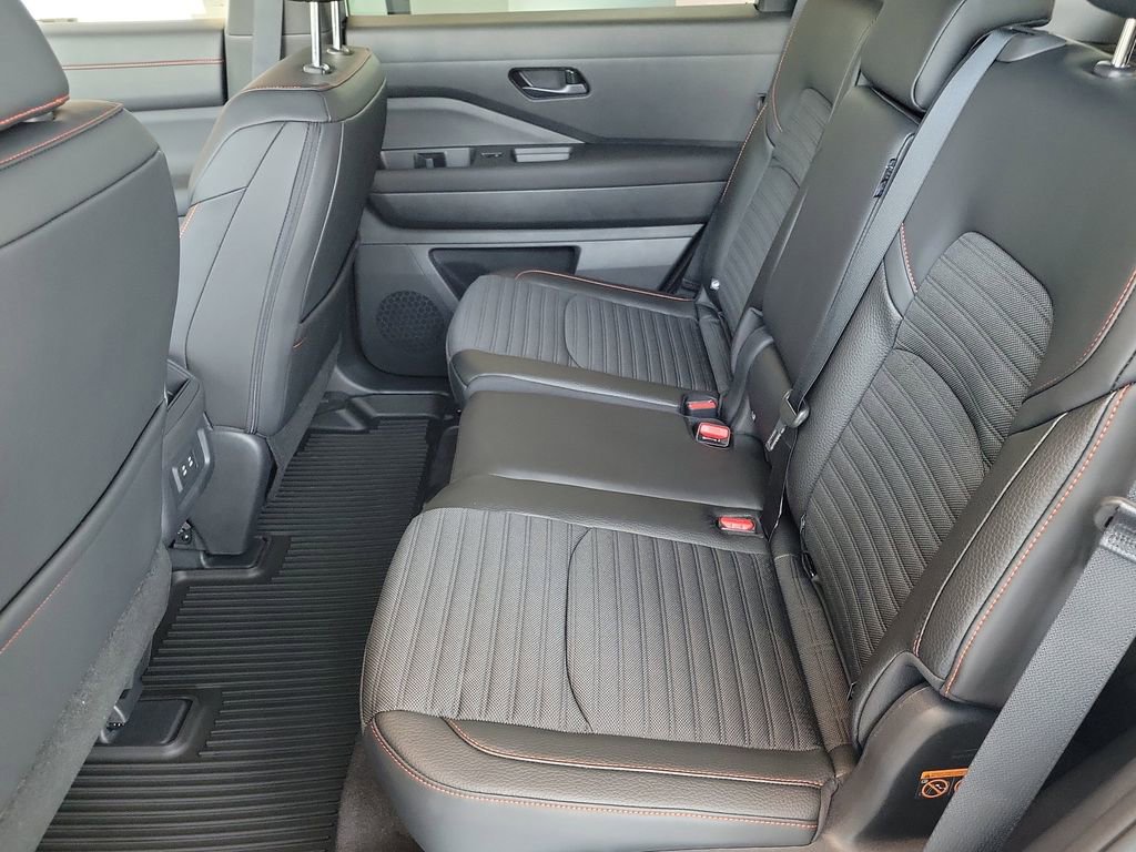 New 2026 Nissan Pathfinder Rock Creek AWD/4WD image 15