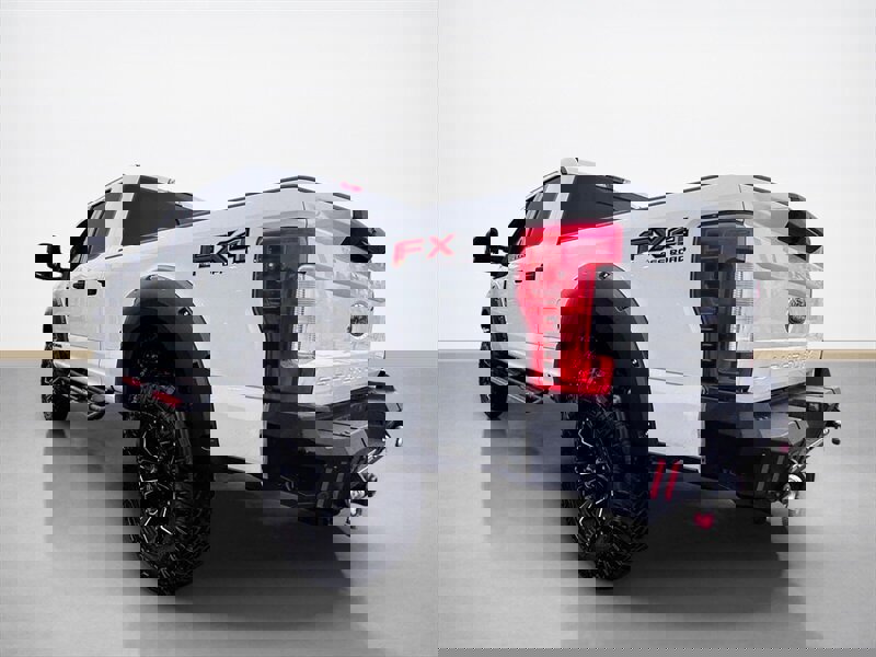 Used 2017 Ford F250 XLT w/ XLT Value Package image 6