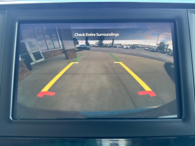 Used 2023 Chrysler Voyager LX FWD image 12