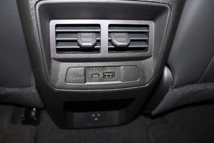 New 2026 Chevrolet Colorado Z71 w/ Technology Package AWD/4WD image 23