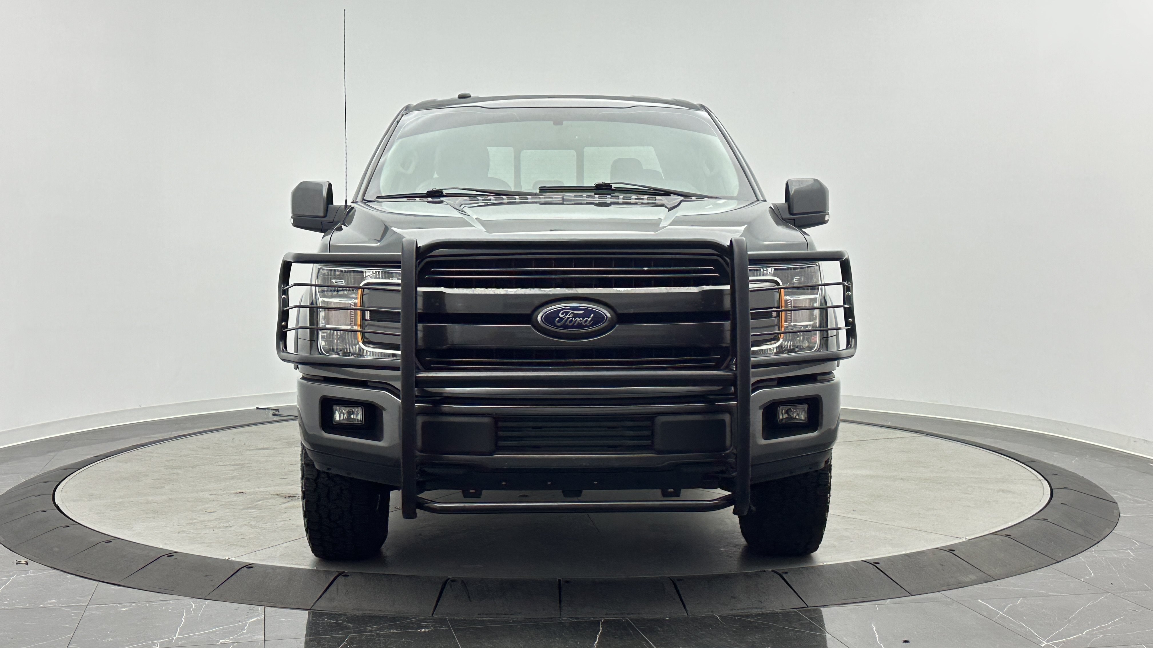 Used 2018 Ford F150 Lariat RWD image 2