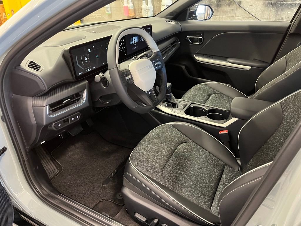 Used 2025 Kia K4 GT-Line w/ GT-Line Sunroof Package FWD image 12