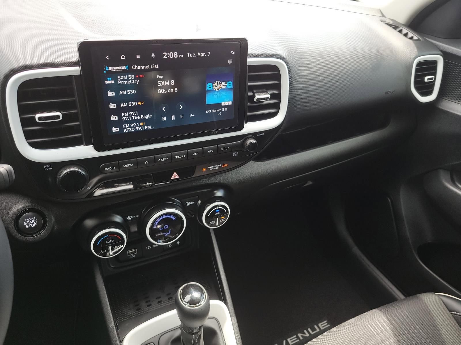 Certified 2024 Hyundai Venue Limited FWD image 19
