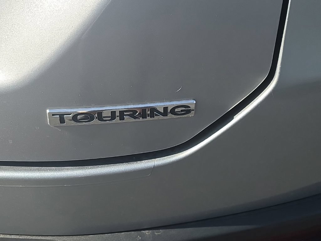 Certified 2024 Honda Pilot Touring image 8