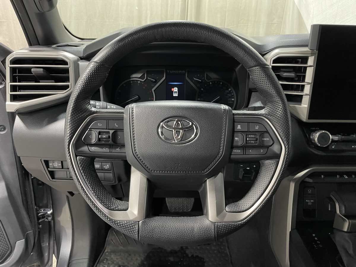 Used 2025 Toyota Tundra SR5 w/ SR5 Premium Package AWD/4WD image 11