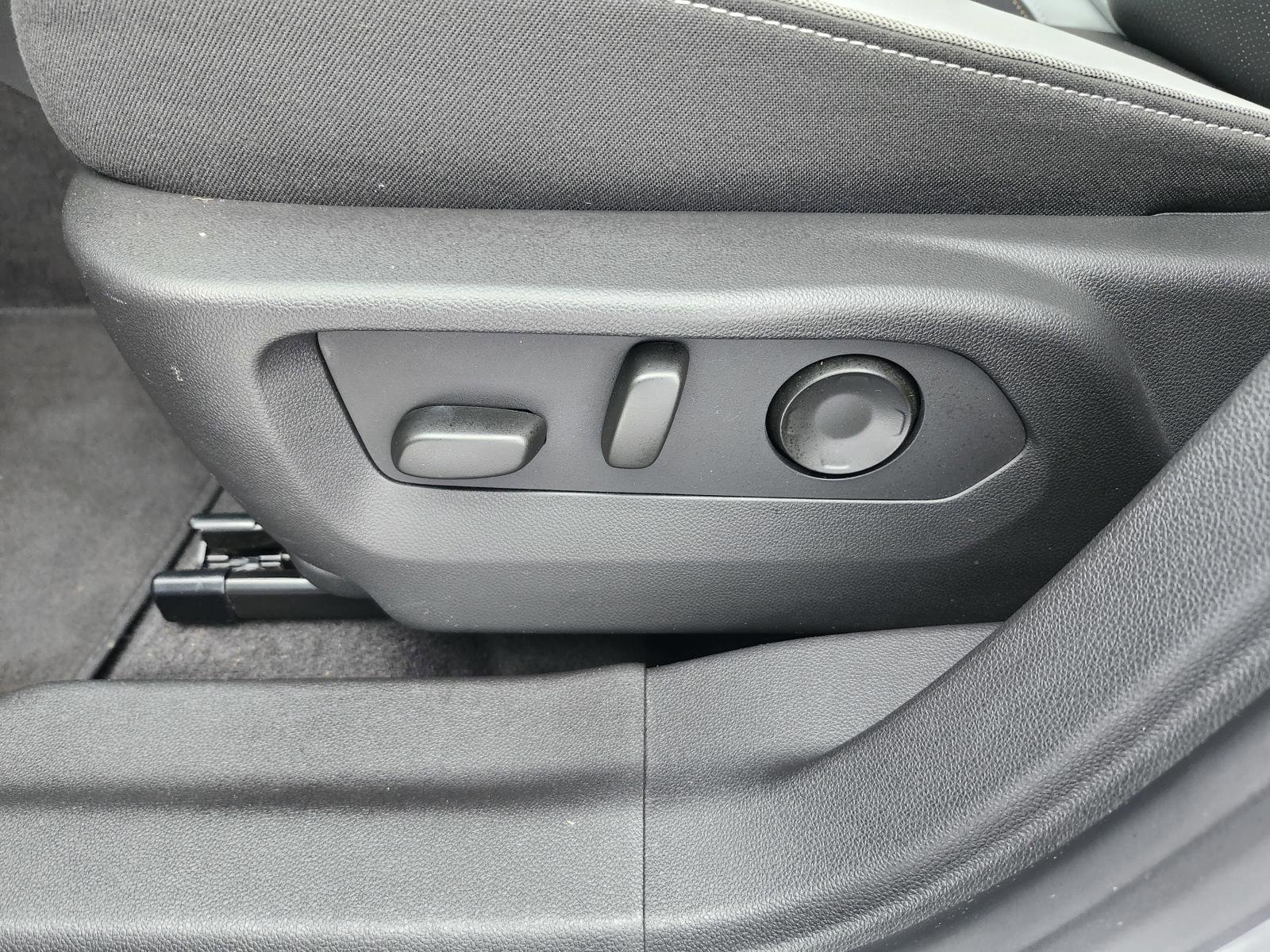 Used 2025 Buick Envision Sport Touring AWD/4WD image 20