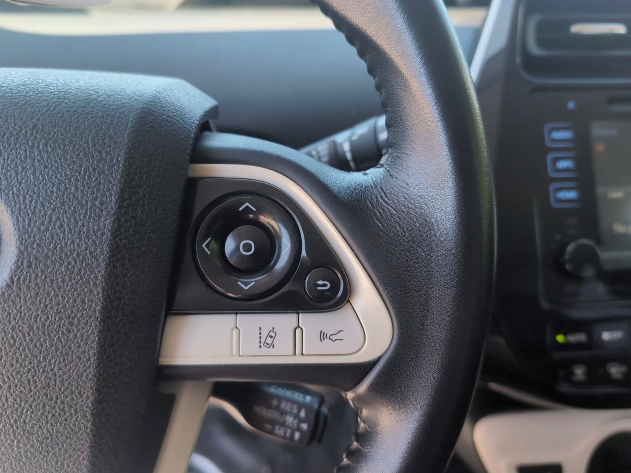 Used 2017 Toyota Prius Three Touring FWD image 20