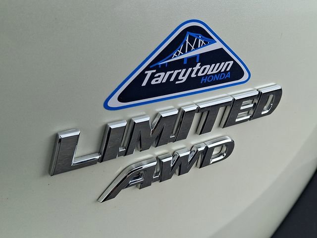 Used 2015 Toyota RAV4 Limited image 30