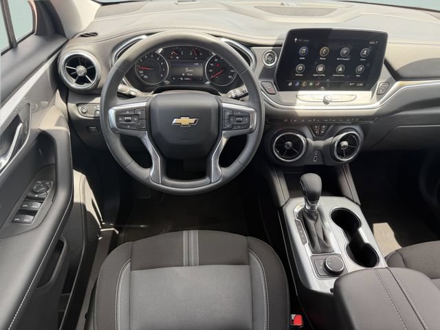Used 2023 Chevrolet Blazer LT FWD image 16