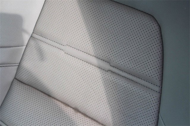 Used 2018 Honda CR-V Touring image 38