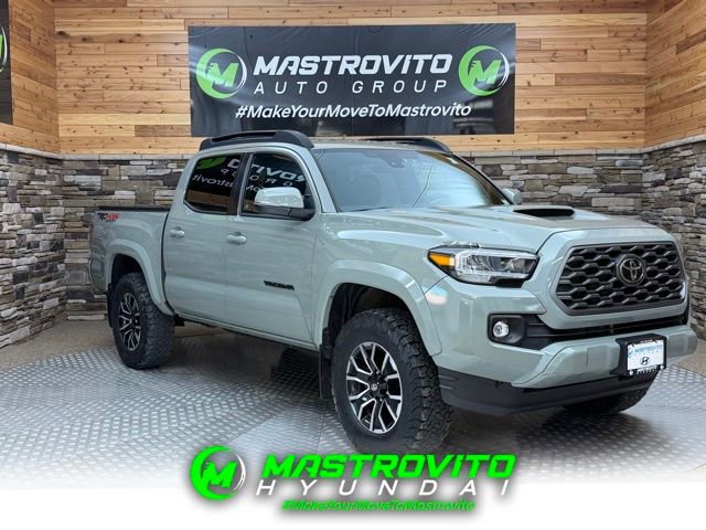 Used 2023 Toyota Tacoma TRD Sport AWD/4WD image 1