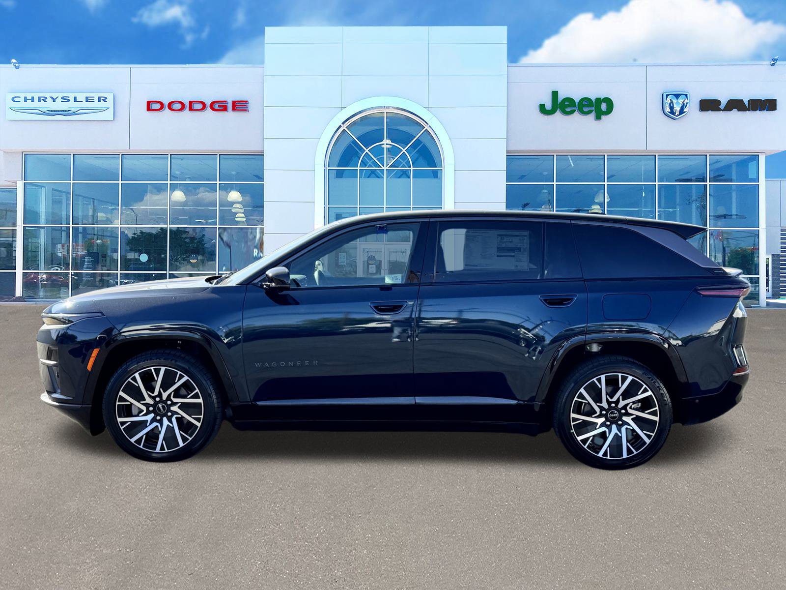 New 2025 Jeep Wagoneer Limited image 5