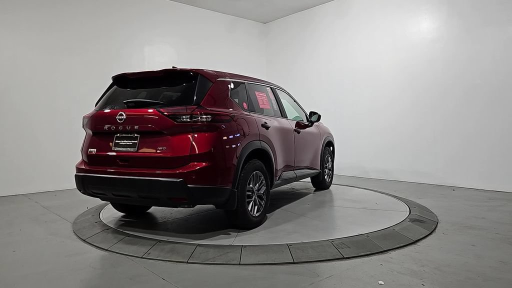 Certified 2025 Nissan Rogue S AWD/4WD image 6