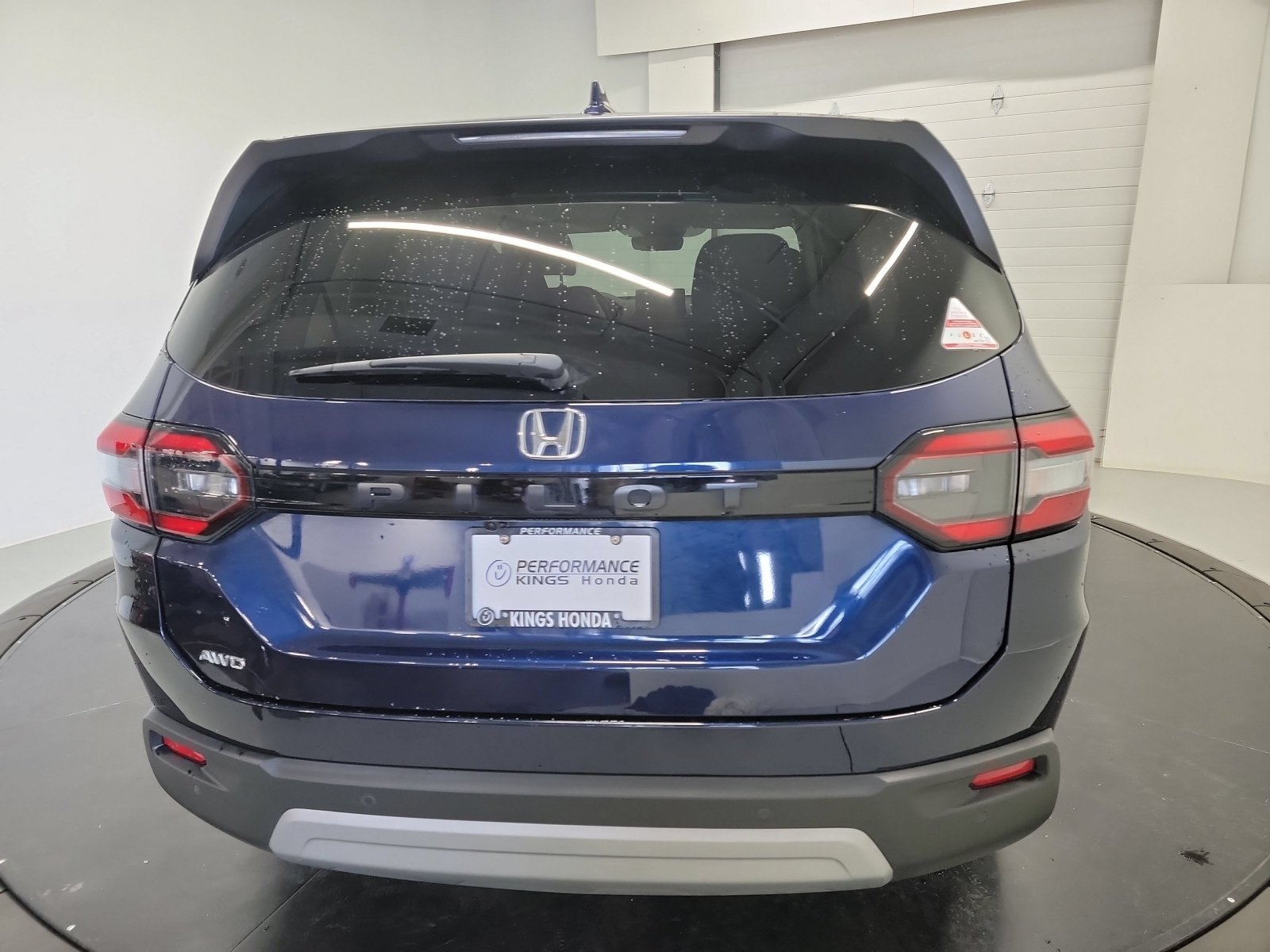 Used 2025 Honda Pilot EX-L image 8
