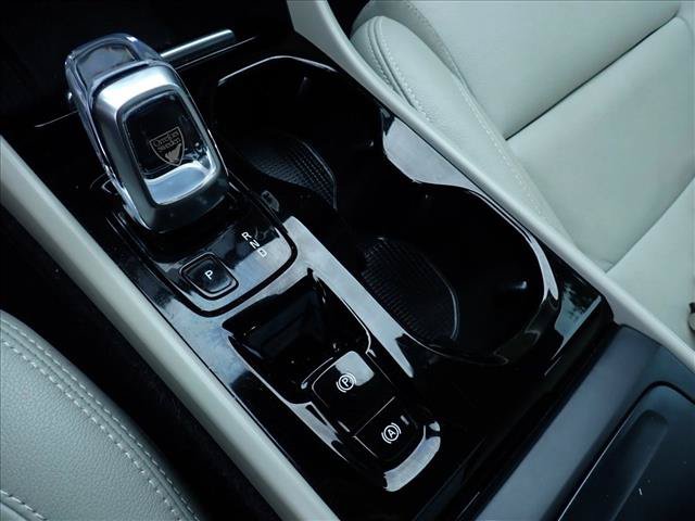Used 2021 Volvo XC40 T5 Inscription w/ Advanced Package AWD/4WD image 19