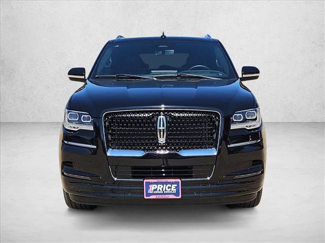 Used 2024 Lincoln Navigator L Reserve AWD/4WD image 2