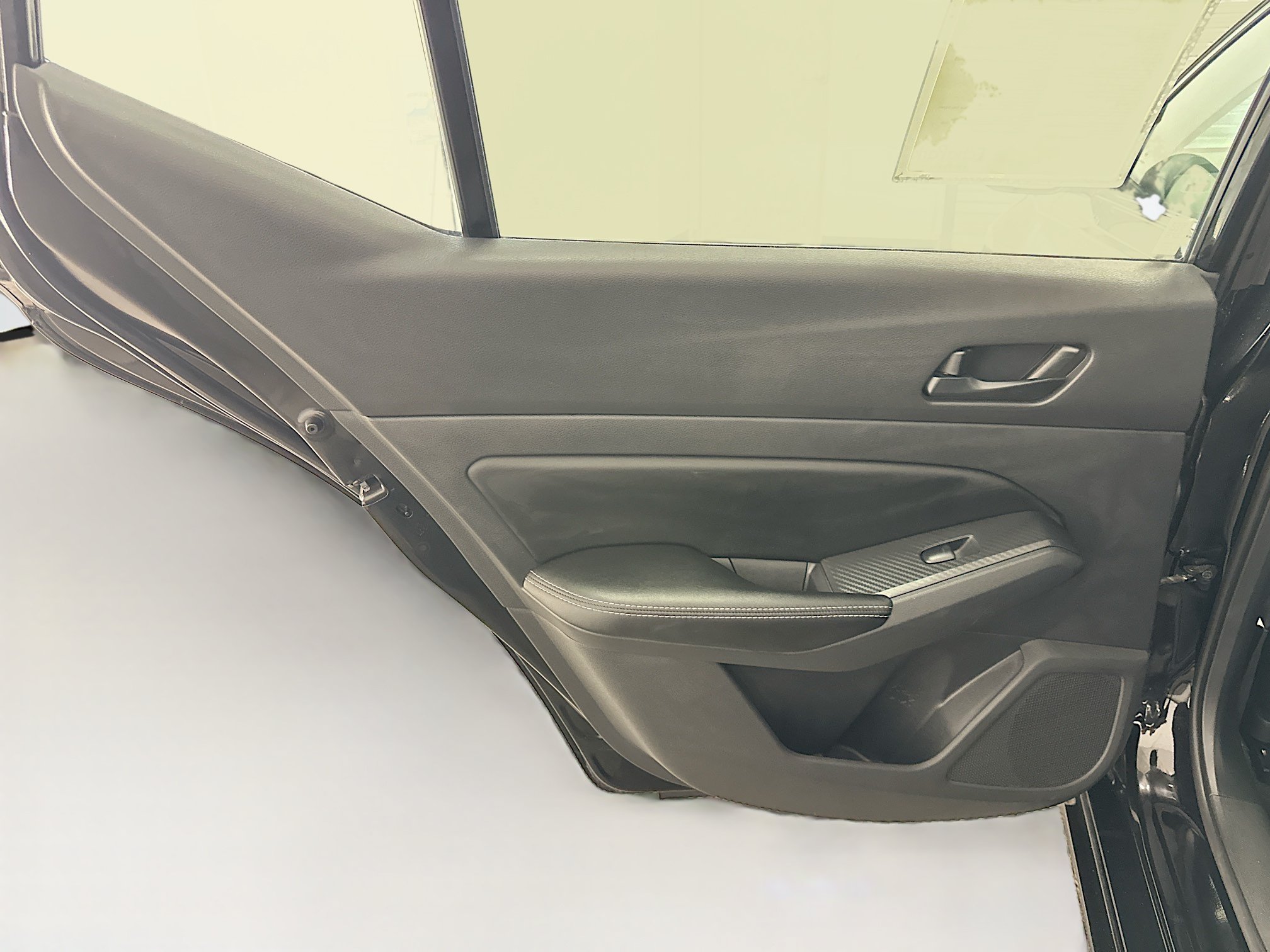 Used 2025 Nissan Altima 2.5 SV FWD image 26