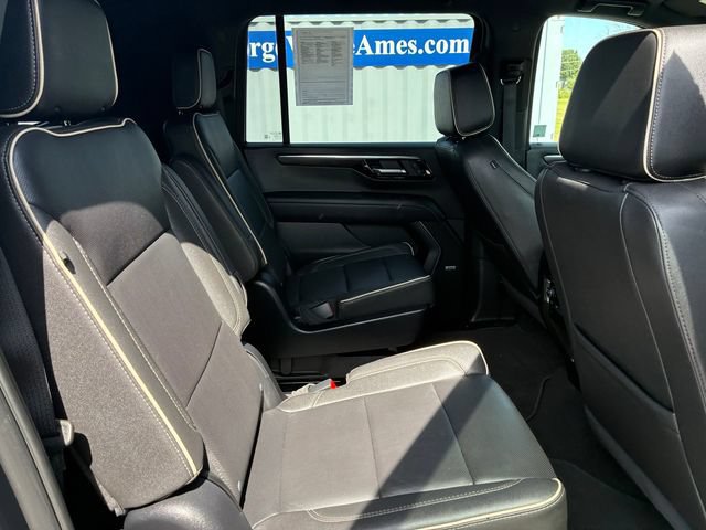 Used 2025 Chevrolet Suburban Premier AWD/4WD image 20