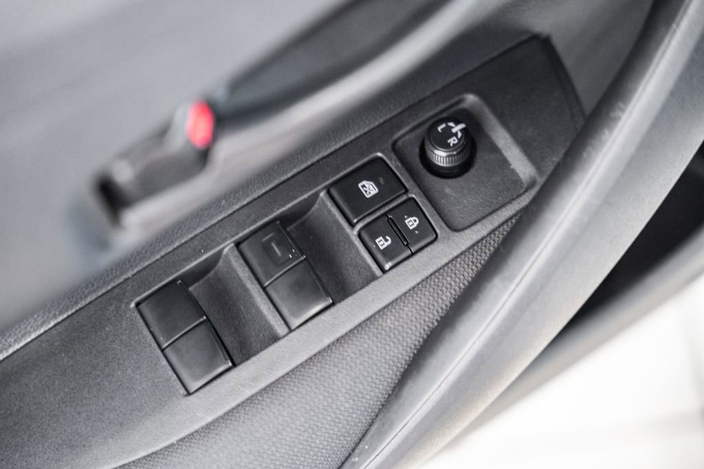 Used 2024 Toyota Corolla LE image 31