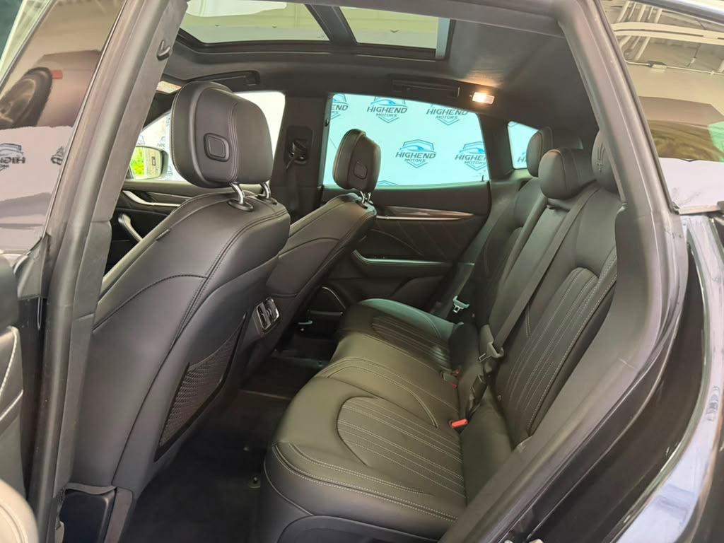 Used 2023 Maserati Levante GT AWD/4WD image 19