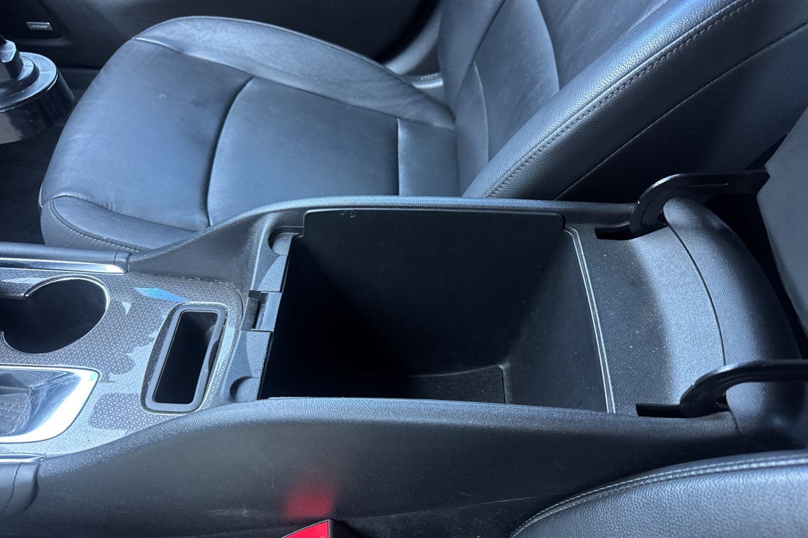 Used 2018 Chevrolet Malibu LT w/ Leather Package FWD image 31
